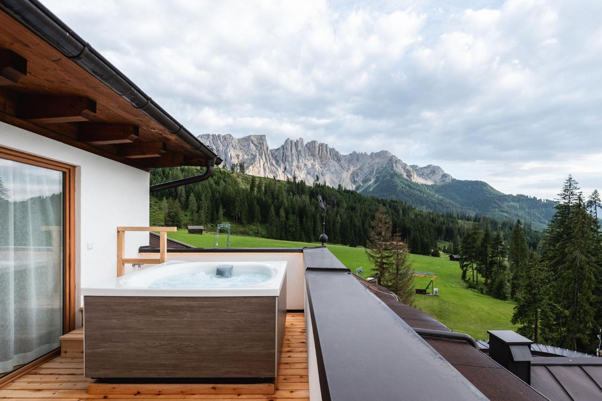Moseralm Dolomiti Spa Resort Nova Levante Eksteriør bilde